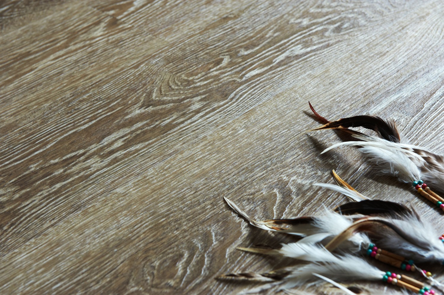 Кварцвиниловая плитка EcoClick замковая Rich Дуб Лиль NOX-1950 1212×185×4,2 фото в интерьере